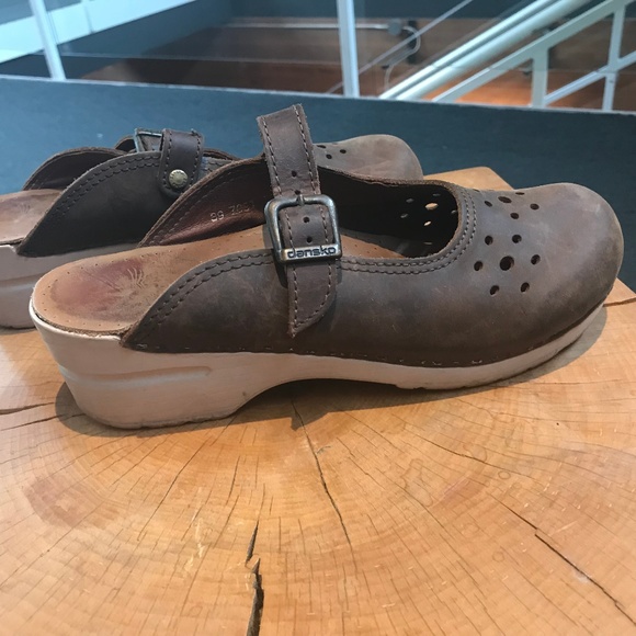 Dansko Slip-On Clogs size 39 - Picture 1 of 2